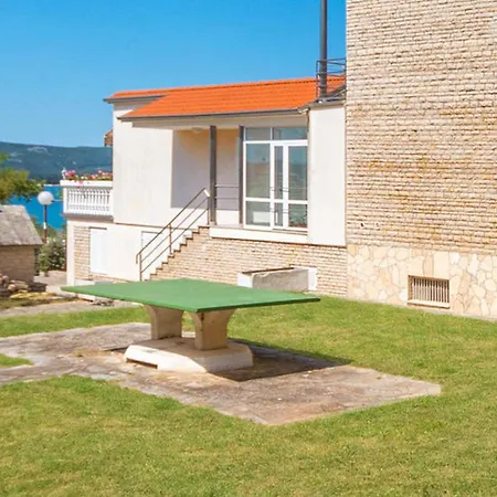 Lovely In Sveti Filip i Jakov