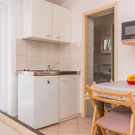 Apartment Amazing In W/ *