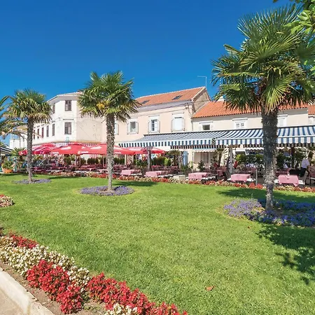 Apartman Amazing In W/ Sveti Filip i Jakov