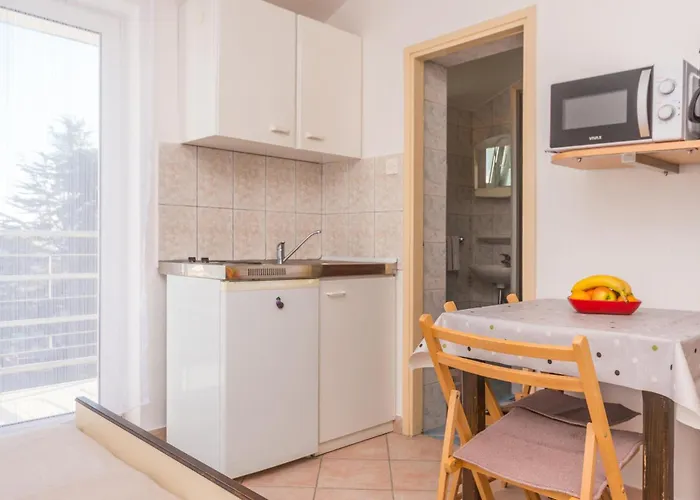 Lejlighed Lovely In *